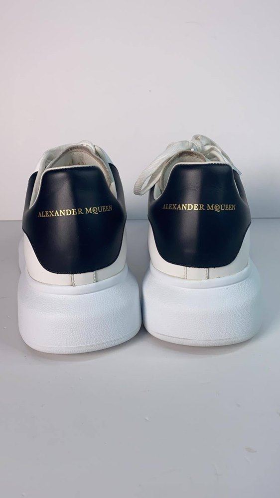 Alexander McQueen Womens Oversized Sneaker (White/Bright Pink) – Concepts